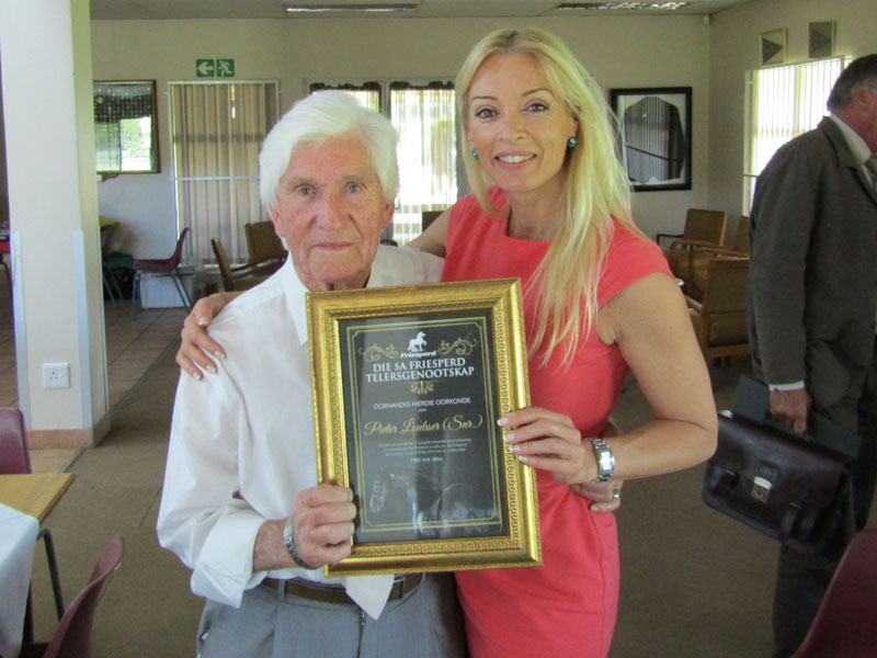 Mnr PG Loubser (Snr) saam met Elsa Liebenberg